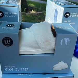 Slipper / woman size large